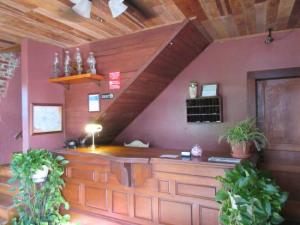 hootie-creek-house-checkin